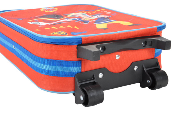 Voorzien van twee handige zwenkwieltjes.