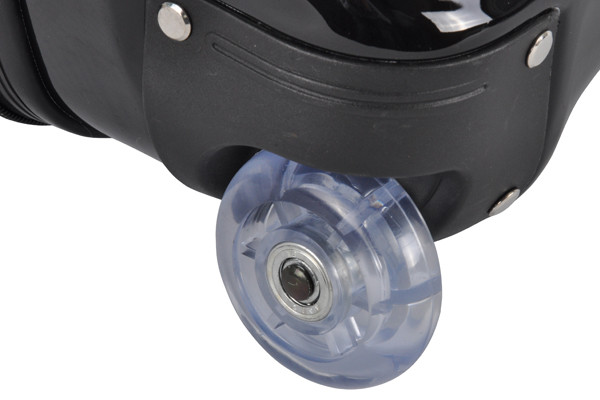 Voorzien van 2 wieltjes