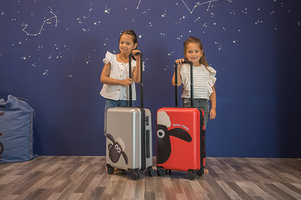 Fayenne (6 jr, 1.17 m) & Avalon (4 jr, 1.00 m).